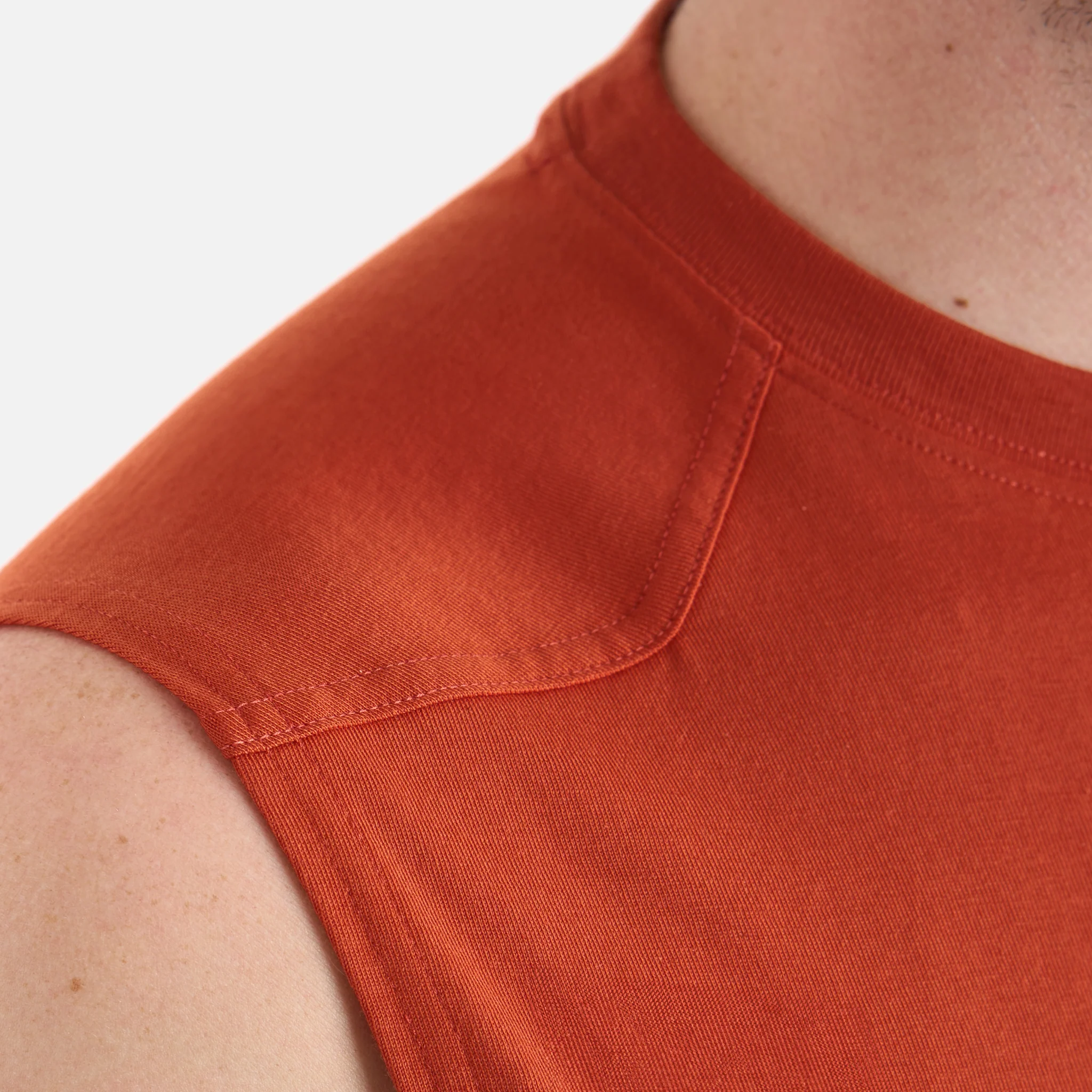 The Martin Sleeveless Pocket Tee - Image 5